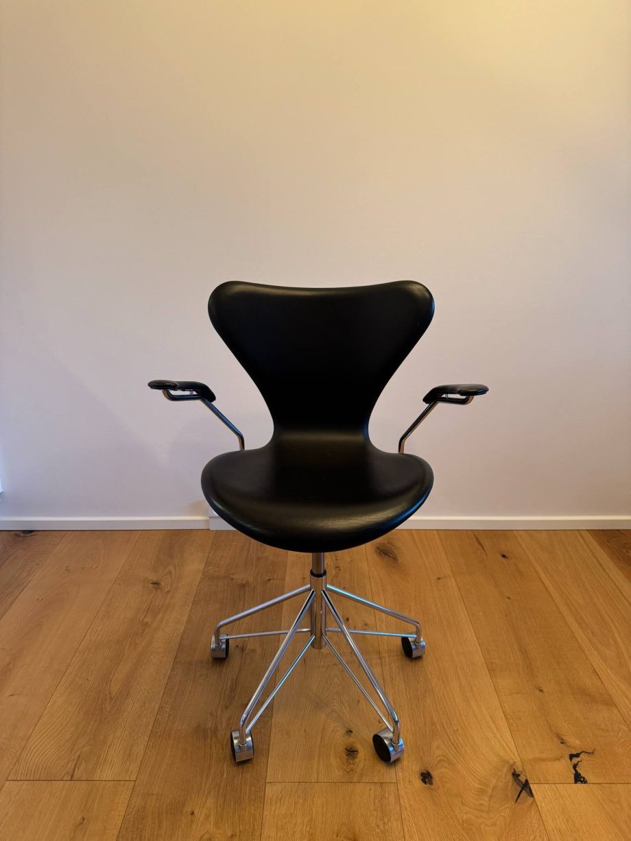 Arne Jacobsen kontorstol Syver 3217