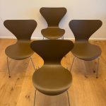 Arne Jacobsen 4 styk 7er nymalet i varm brun alle med fast ryg